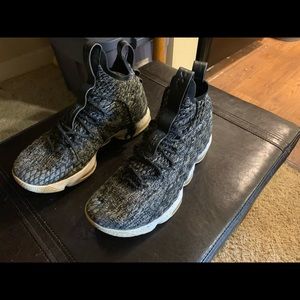 Lebron 15